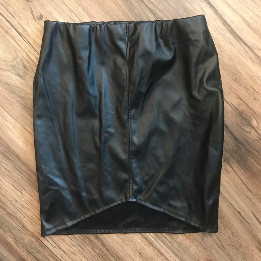 Pretty little thing skirt